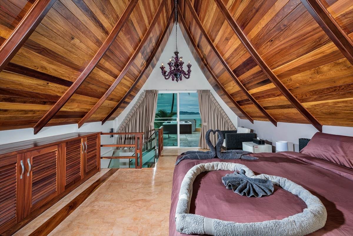 Master bedroom with beach view | Koh Chang Beach Villa 32B